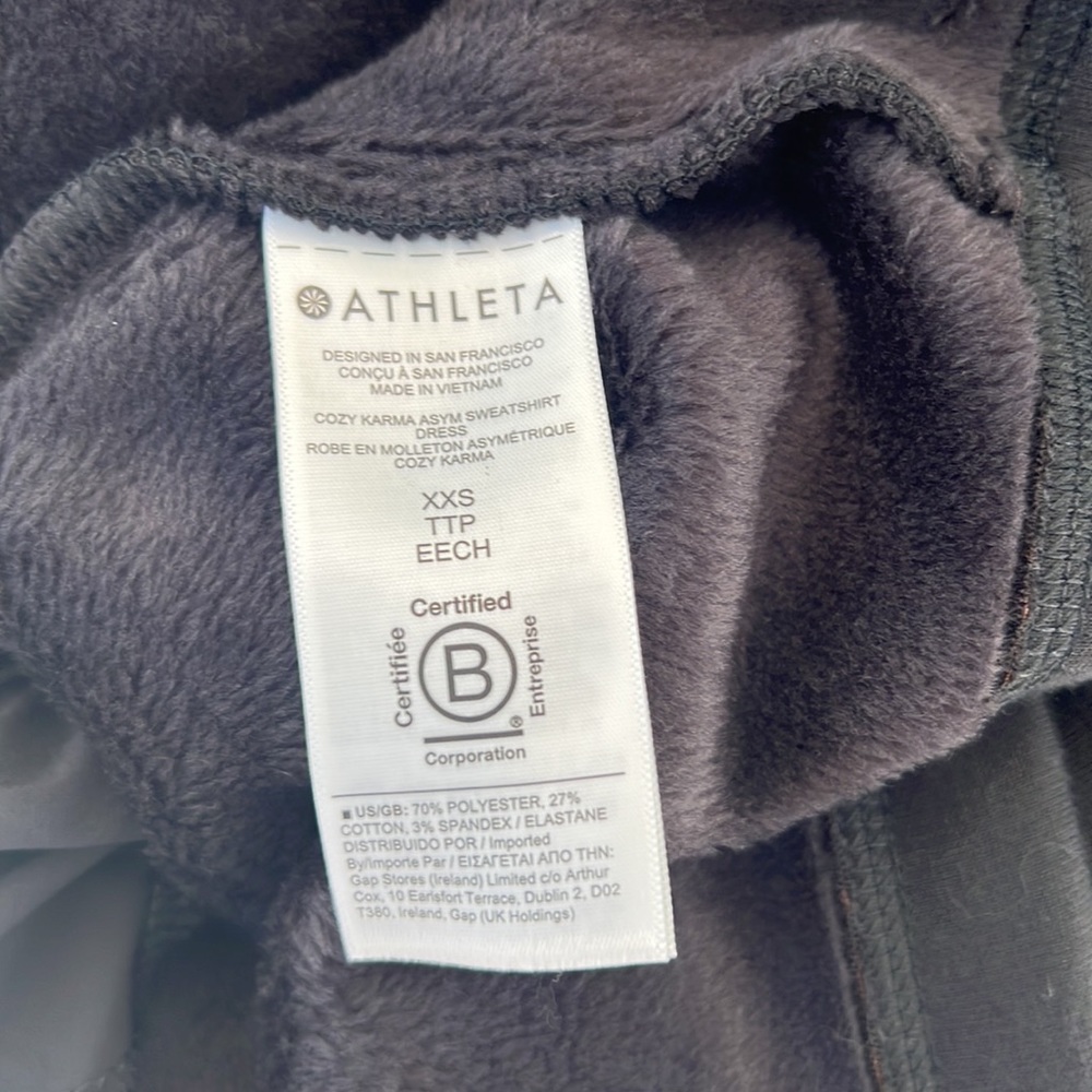 Athleta NWOT long sleeve sweatshirt mini dress.  Zipper and secret pockets - Picture 10 of 11